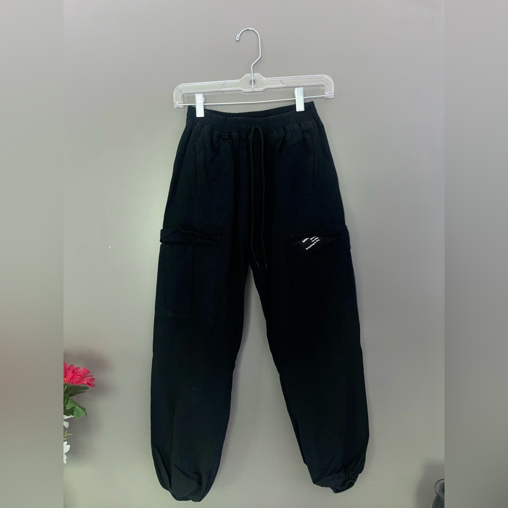 Amazon Cargo Pants, worn once, perfect condition